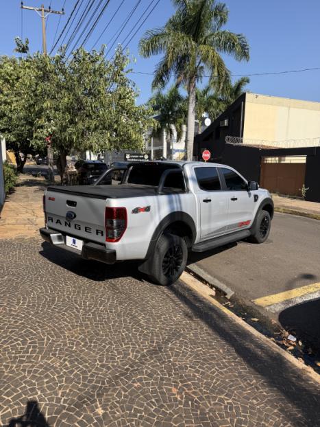 FORD Ranger 3.2 20V FX4 4X4 CABINE DUPLA TURBO DIESEL AUTOM�TICO, Foto 18