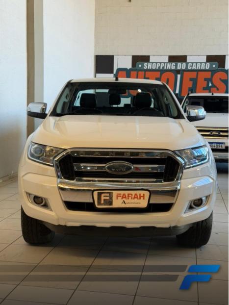 FORD Ranger 3.2 20V XLT 4X4 CABINE DUPLA TURBO DIESEL AUTOM�TICO, Foto 2
