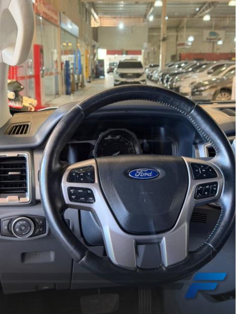 FORD Ranger 3.2 20V XLT 4X4 CABINE DUPLA TURBO DIESEL AUTOM�TICO, Foto 10