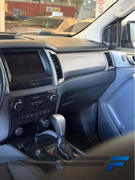 FORD Ranger 3.2 20V XLT 4X4 CABINE DUPLA TURBO DIESEL AUTOM�TICO, Foto 11