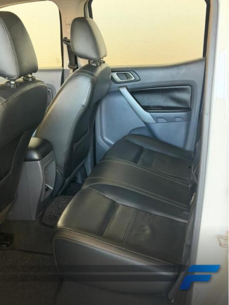 FORD Ranger 3.2 20V XLT 4X4 CABINE DUPLA TURBO DIESEL AUTOM�TICO, Foto 13
