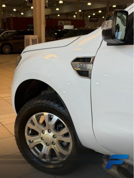 FORD Ranger 3.2 20V XLT 4X4 CABINE DUPLA TURBO DIESEL AUTOM�TICO, Foto 18