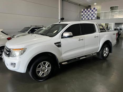FORD Ranger 3.2 20V XLT 4X4 CABINE DUPLA TURBO DIESEL AUTOM�TICO, Foto 11