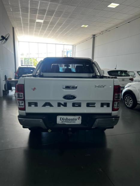 FORD Ranger 3.2 20V XLT 4X4 CABINE DUPLA TURBO DIESEL AUTOM�TICO, Foto 14