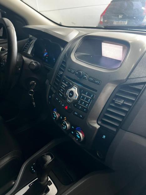 FORD Ranger 3.2 20V XLT 4X4 CABINE DUPLA TURBO DIESEL AUTOM�TICO, Foto 20