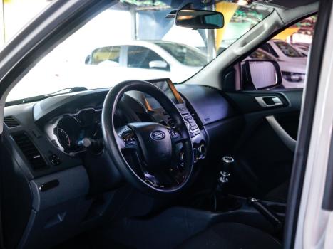 FORD Ranger 3.2 20V XLT 4X4 CABINE DUPLA TURBO DIESEL, Foto 7