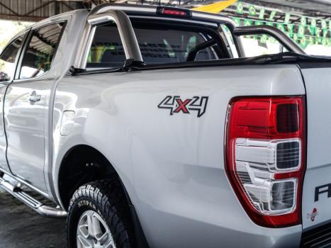 FORD Ranger 3.2 20V XLT 4X4 CABINE DUPLA TURBO DIESEL, Foto 8