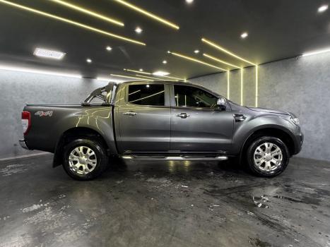 FORD Ranger 3.2 20V XLT 4X4 CABINE DUPLA TURBO DIESEL AUTOMÁTICO, Foto 3