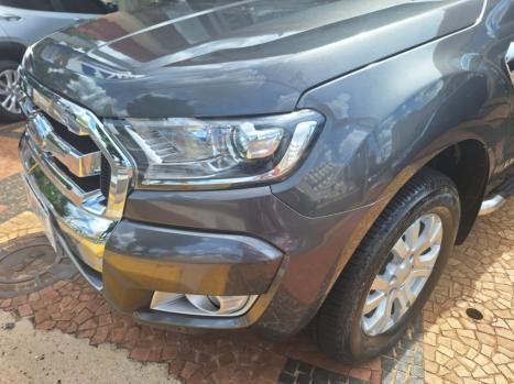 FORD Ranger 3.2 20V CABINE DUPLA 4X4 LIMITED TURBO DIESEL AUTOMÁTICO, Foto 7