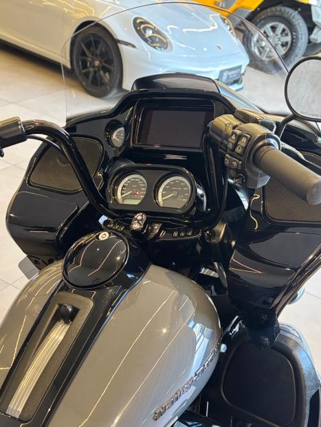 HARLEY DAVIDSON Road Glide Limited FLTRK 1800, Foto 6