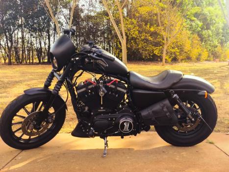 HARLEY DAVIDSON Sportster XL 883 IRON, Foto 2