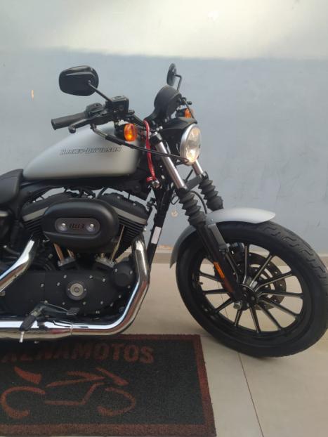 HARLEY DAVIDSON Sportster XL 883 R, Foto 8
