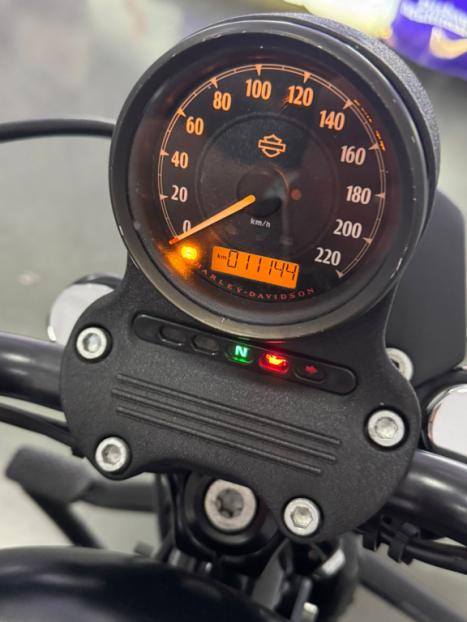 HARLEY DAVIDSON Sportster XL 883 IRON, Foto 2