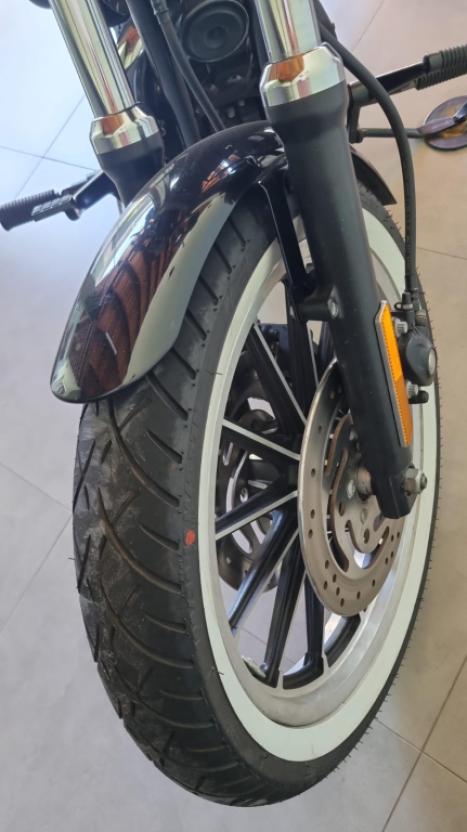 HARLEY DAVIDSON Sportster XL 883 R, Foto 5