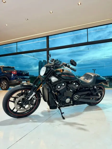 HARLEY DAVIDSON V-Rod 1250 MUSCLE, Foto 1