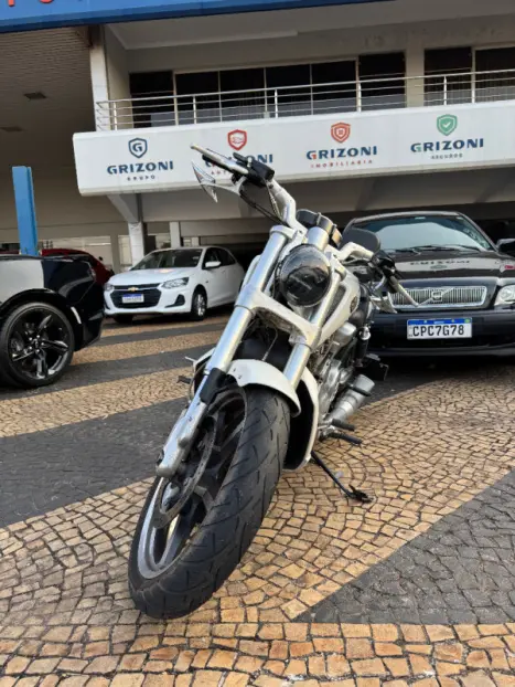 HARLEY DAVIDSON V-Rod 1250, Foto 3