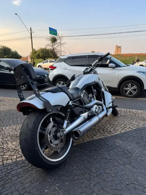 HARLEY DAVIDSON V-Rod 1250, Foto 4