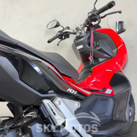 HONDA ADV 150 , Foto 8