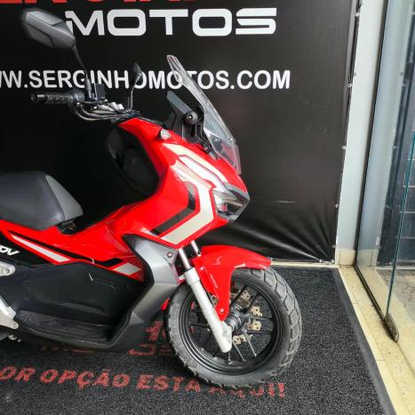 HONDA ADV 150 , Foto 2