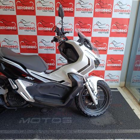 HONDA ADV 150 ABS, Foto 2