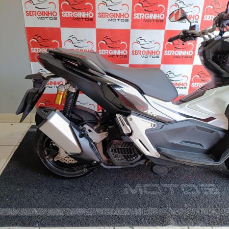 HONDA ADV 150 ABS, Foto 3