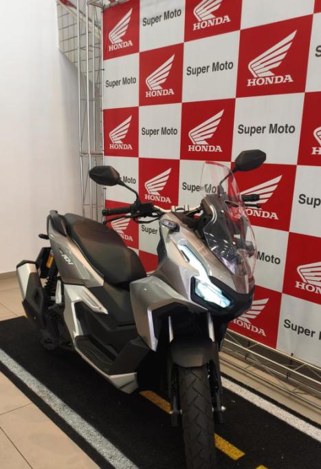 HONDA ADV 160 , Foto 2