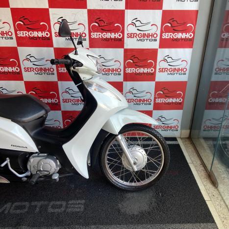 HONDA Biz 100 +, Foto 1