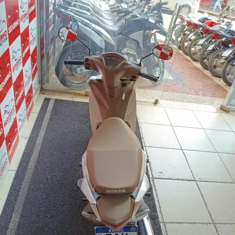 HONDA Biz 100 +, Foto 6