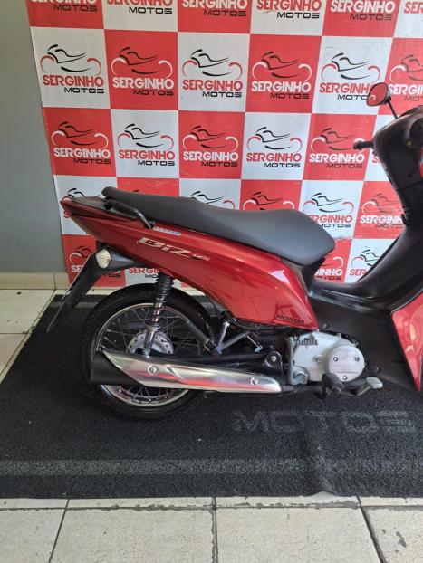 HONDA Biz 100 +, Foto 2