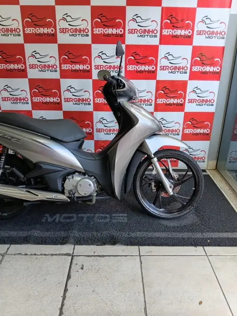 HONDA Biz 100 +, Foto 2