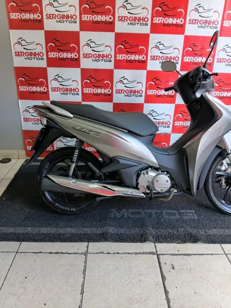 HONDA Biz 100 +, Foto 3