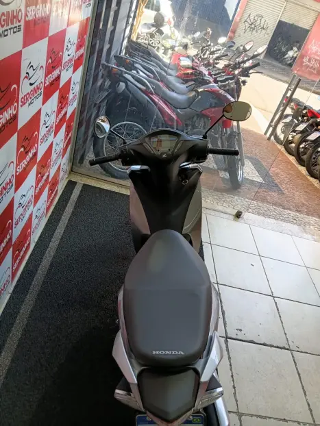 HONDA Biz 100 +, Foto 5