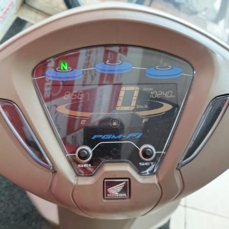 HONDA Biz 100 +, Foto 4