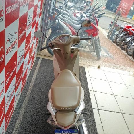 HONDA Biz 100 +, Foto 5