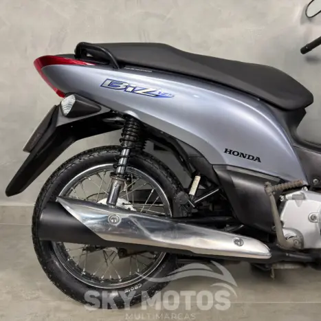 HONDA Biz 125 ES, Foto 2