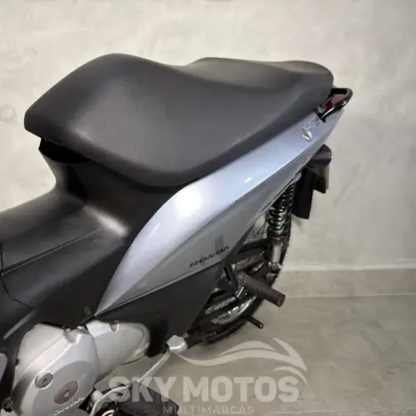 HONDA Biz 125 ES, Foto 14