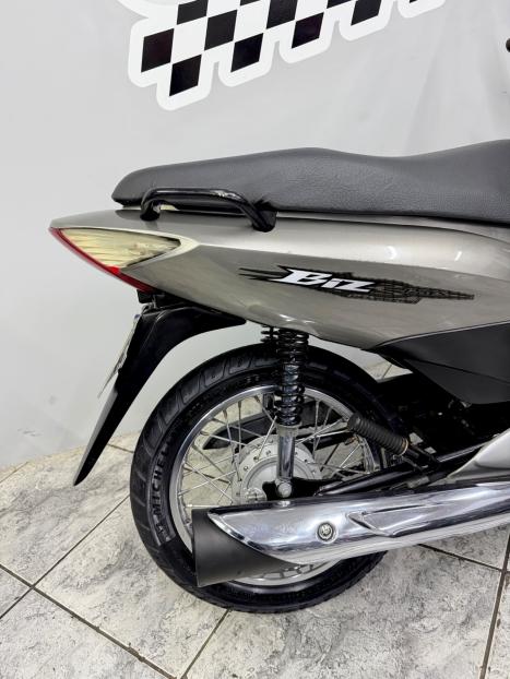 HONDA Biz 125 ES, Foto 4