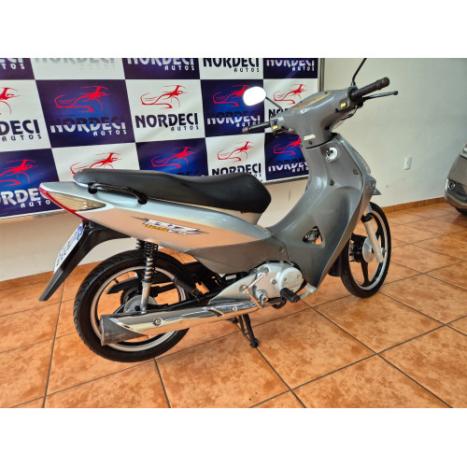HONDA Biz 125 ES, Foto 4