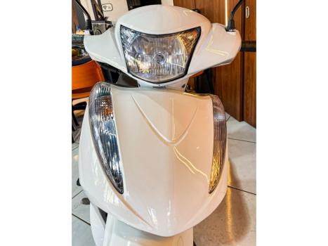 HONDA Biz 125 EX, Foto 6