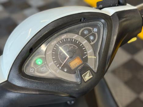 HONDA Biz 125 EX, Foto 8