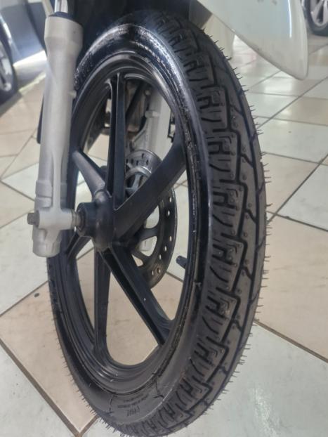 HONDA Biz 125 EX, Foto 5