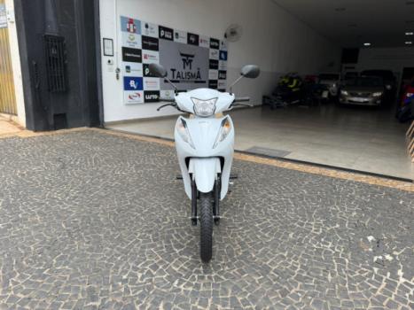 HONDA Biz 125 EX, Foto 2