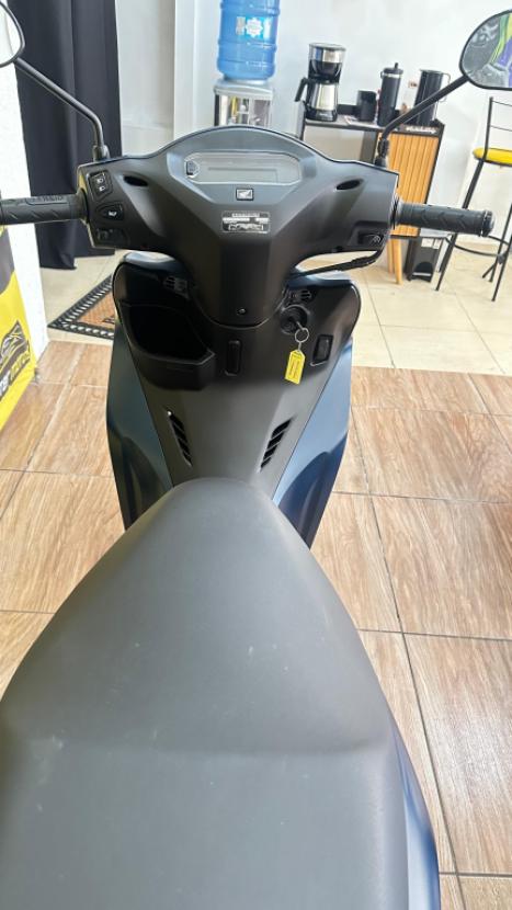 HONDA Biz 125 EX, Foto 2