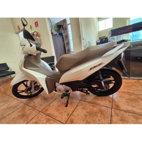 HONDA Biz 125 EX, Foto 4