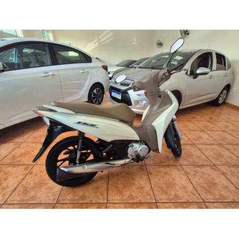 HONDA Biz 125 EX, Foto 8