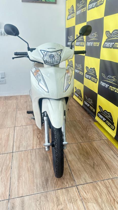HONDA Biz 125 EX, Foto 4