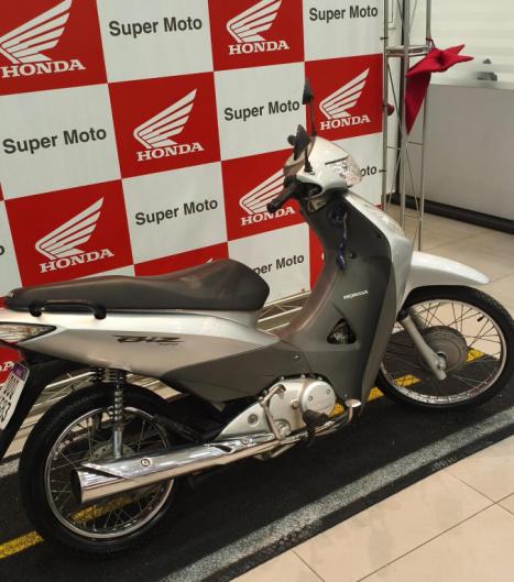 HONDA Biz 125 EX, Foto 2