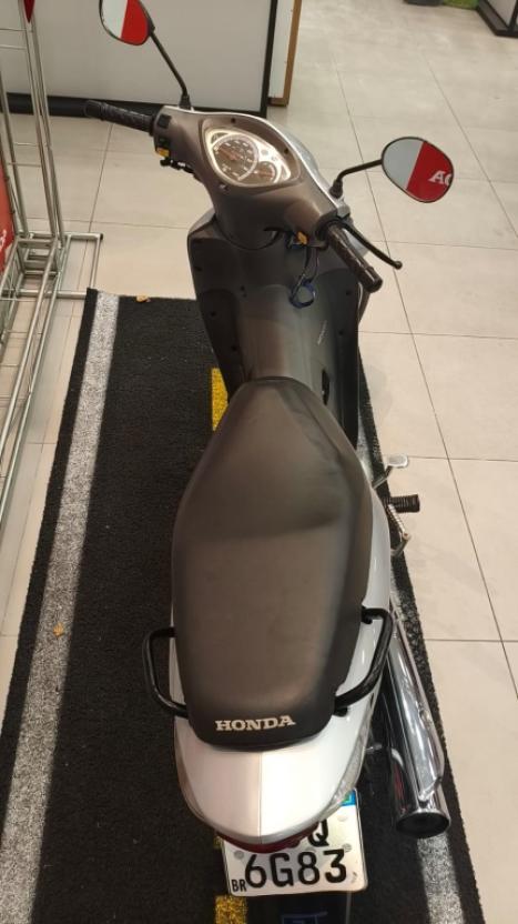 HONDA Biz 125 EX, Foto 4