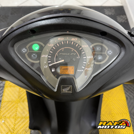 HONDA Biz 125 EX, Foto 8