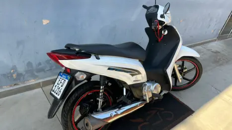 HONDA Biz 125 EX, Foto 9